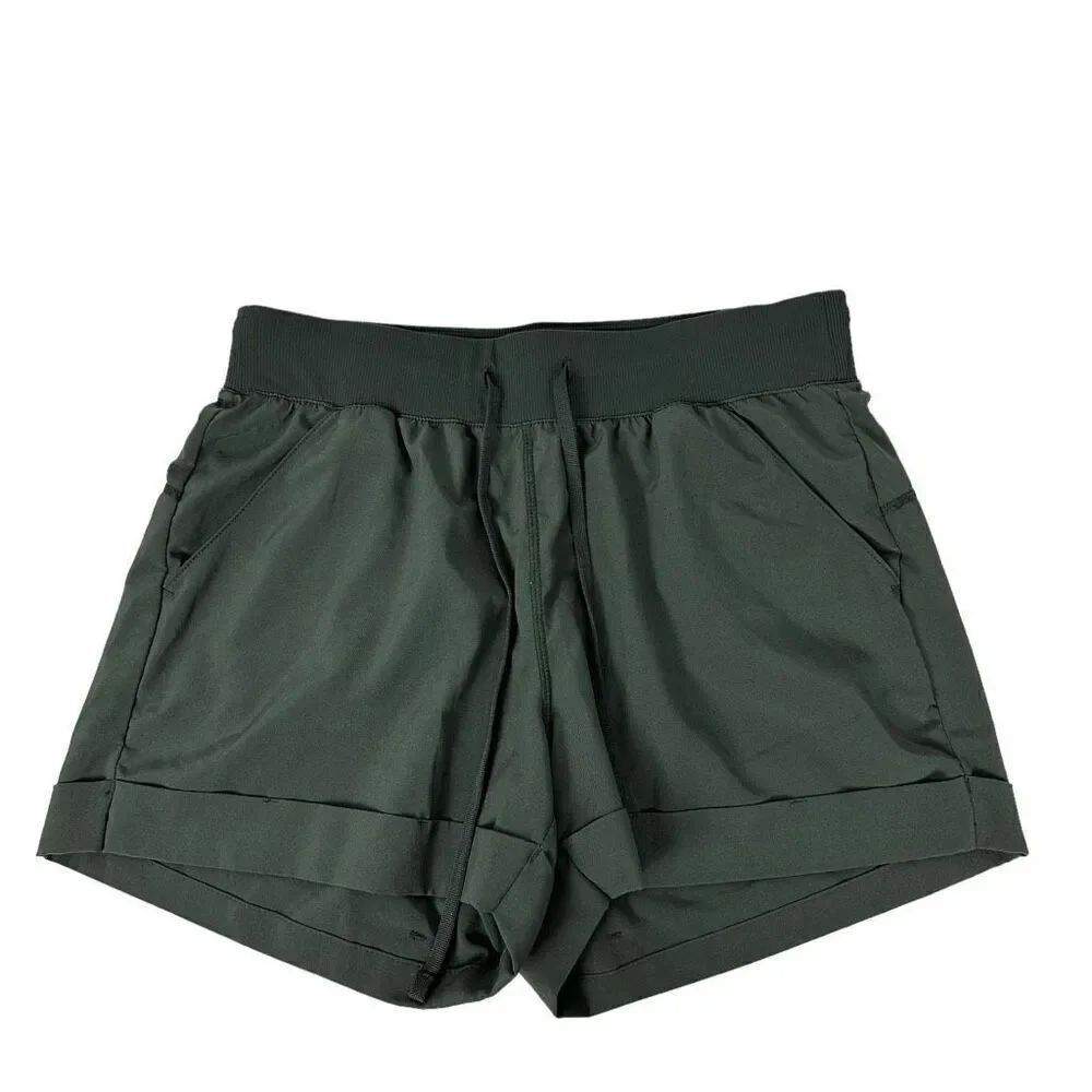 Z by Zella Take a Hike Cuffed Performance Shorts size Small